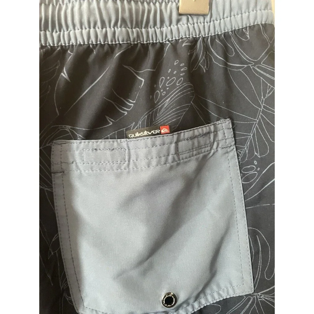 Quiksilver Men's Bayou Volley Swim Shorts Medium Blue Tropical Floral Board